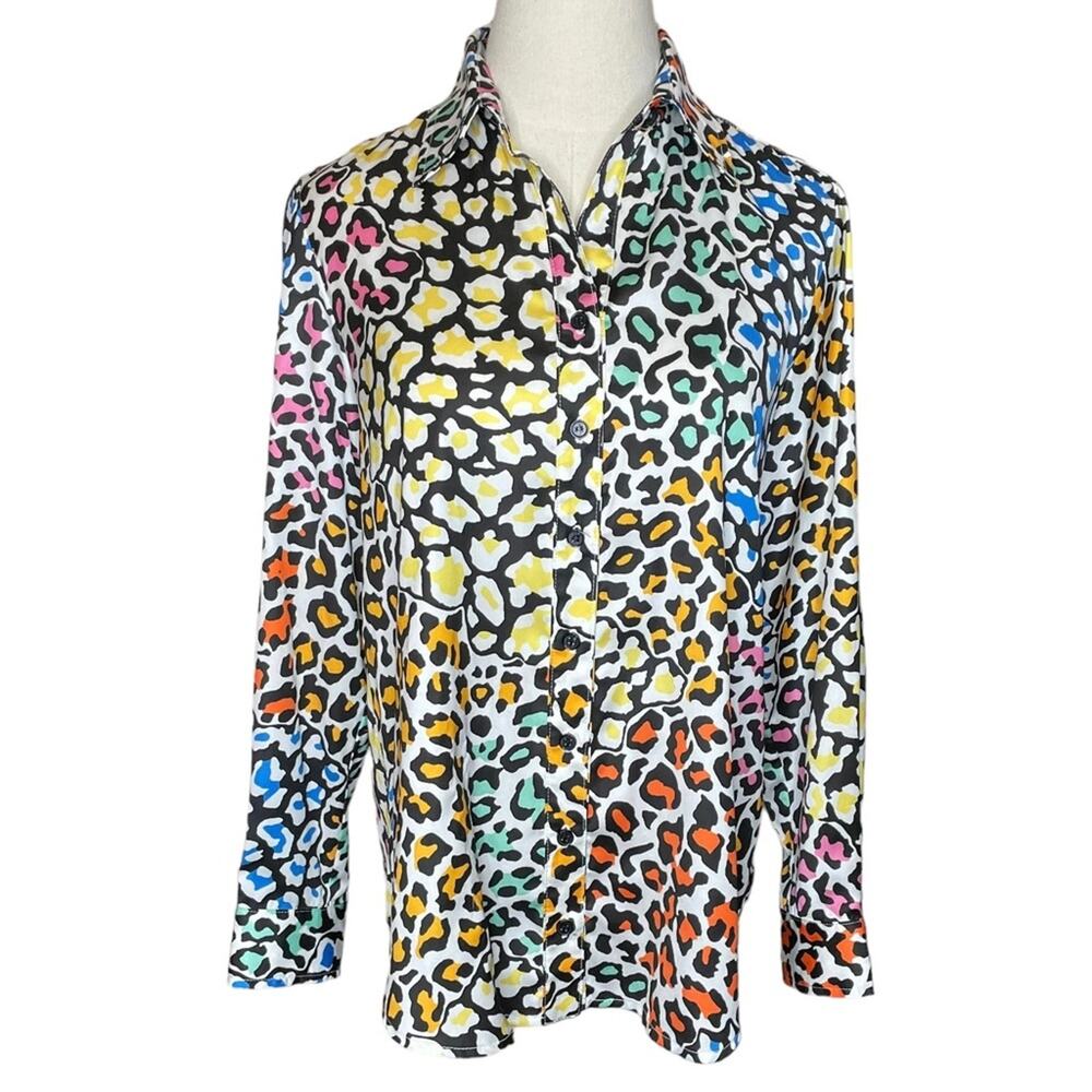 Finley Size XS Multi Color Leopard Print Long Sleeve Button Front Blouse FLAW